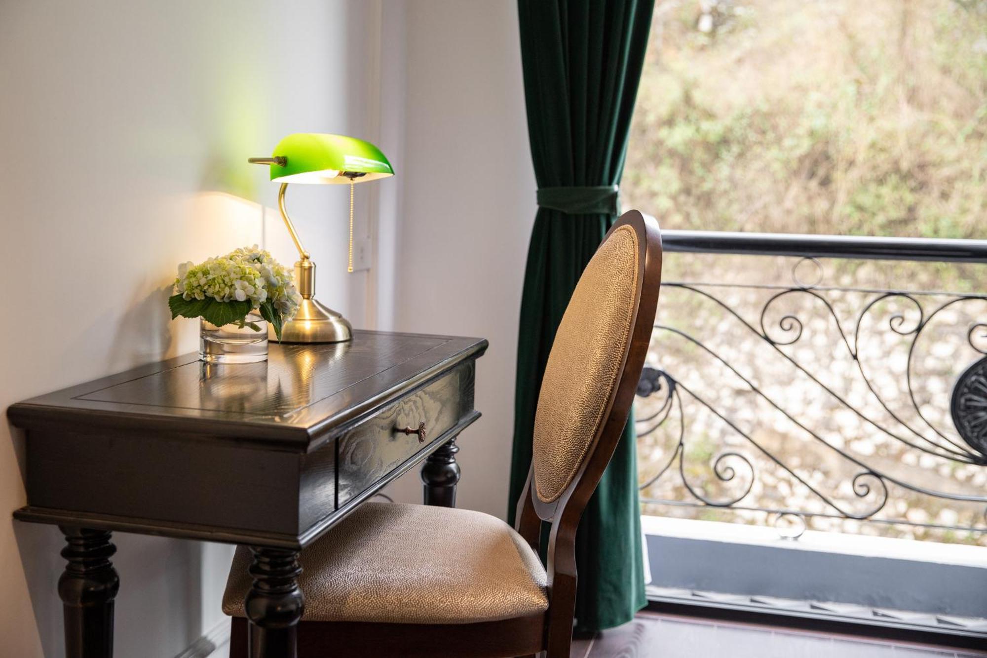 The Flower Boutique Hotel & Travel 하노이 외부 사진